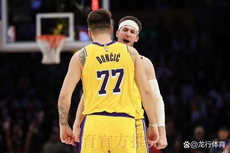 哈大哥!哈里斯今日砍下25分,拿到本赛季单场第二高分 哈大哥!哈里斯今日砍下25分,拿到本赛季单场第二高分